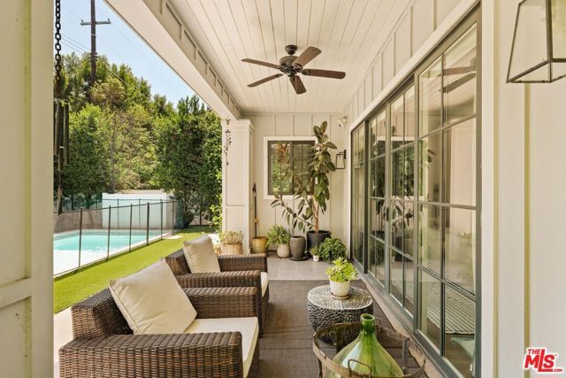4538 Camellia Avenue, Los Angeles, CA 91602