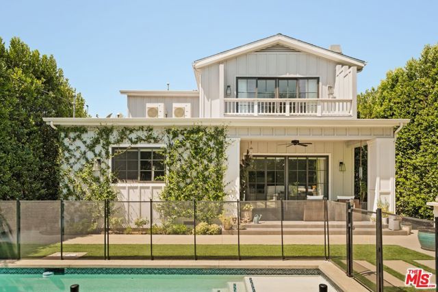 4538 Camellia Avenue, Los Angeles, CA 91602