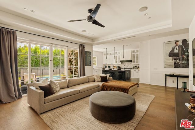 4538 Camellia Avenue, Los Angeles, CA 91602