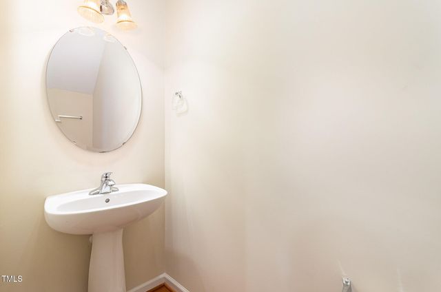 2111 Piney Brook Road 101, Raleigh, NC 27614