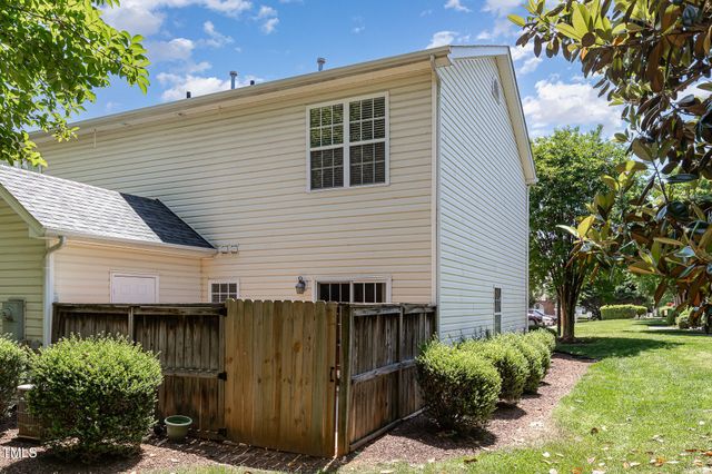 2111 Piney Brook Road 101, Raleigh, NC 27614