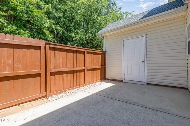 2111 Piney Brook Road 101, Raleigh, NC 27614