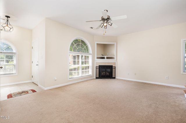 2111 Piney Brook Road 101, Raleigh, NC 27614