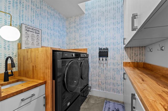 5704 Driftwood DR, Austin, TX 78731