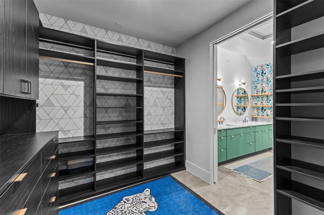 5704 Driftwood DR, Austin, TX 78731