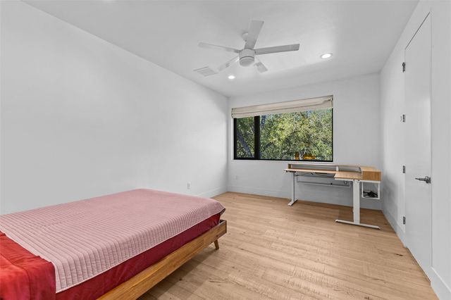 5704 Driftwood DR, Austin, TX 78731