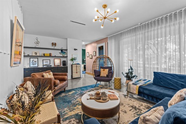 5704 Driftwood DR, Austin, TX 78731