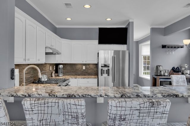 23 Musky Ridge Dr, Hackettstown Town, NJ 07840