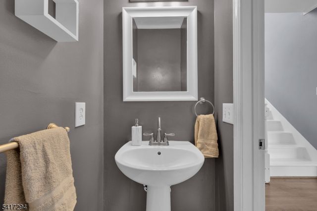 23 Musky Ridge Dr, Hackettstown Town, NJ 07840