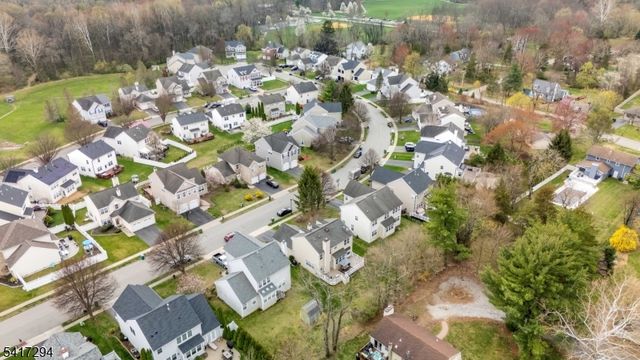 23 Musky Ridge Dr, Hackettstown Town, NJ 07840