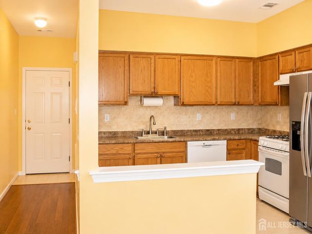 727 Lucy Court, South Plainfield, NJ 07080