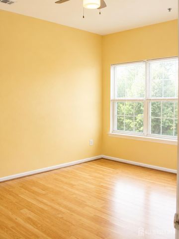 727 Lucy Court, South Plainfield, NJ 07080