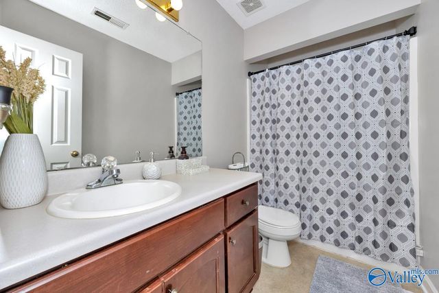 106 Pine Cone Drive, Toney, AL 35773