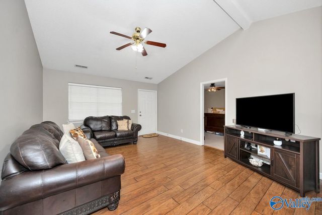 106 Pine Cone Drive, Toney, AL 35773