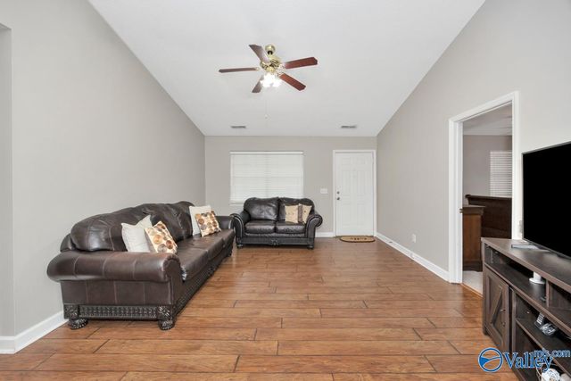 106 Pine Cone Drive, Toney, AL 35773