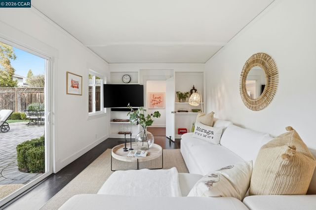 152 Walford Dr, Moraga, CA 94556