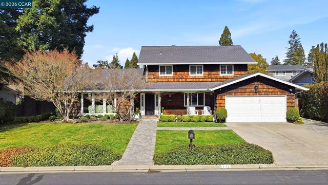 152 Walford Dr, Moraga, CA 94556