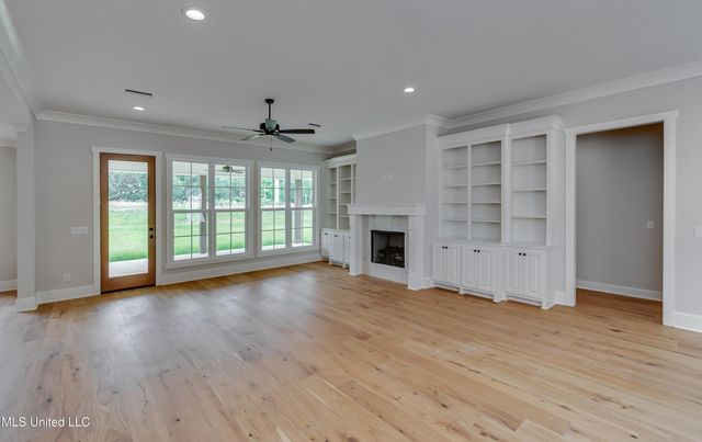 124 Grayson Way, Madison, MS 39110