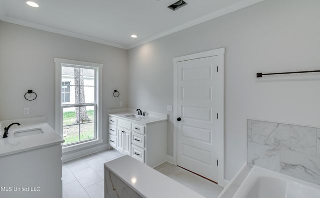 124 Grayson Way, Madison, MS 39110