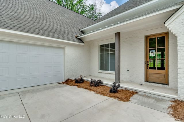 124 Grayson Way, Madison, MS 39110
