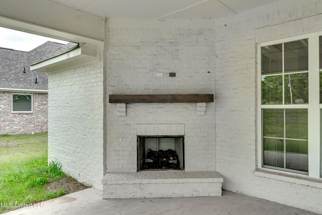 124 Grayson Way, Madison, MS 39110