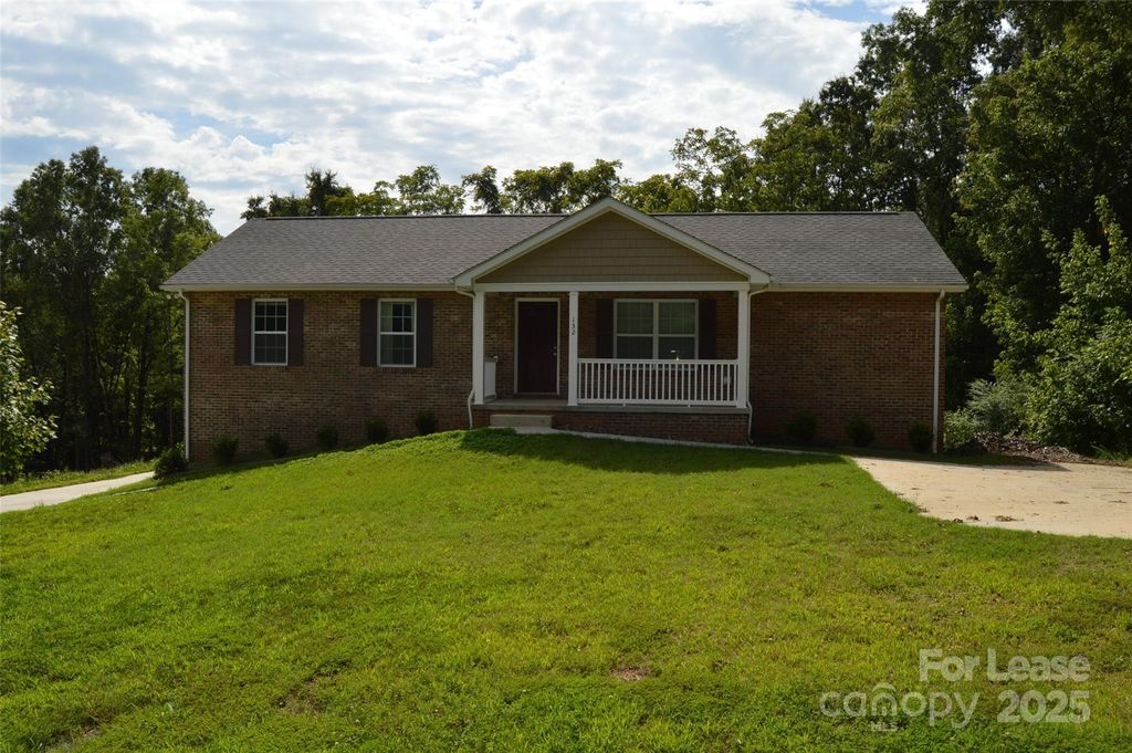 132 Springfield Road, Statesville, NC 28625