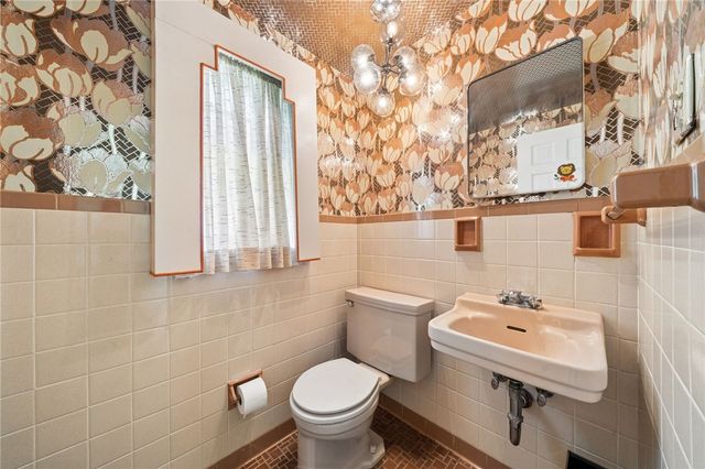 260 CHERRY LANE, North Huntingdon, PA 15642