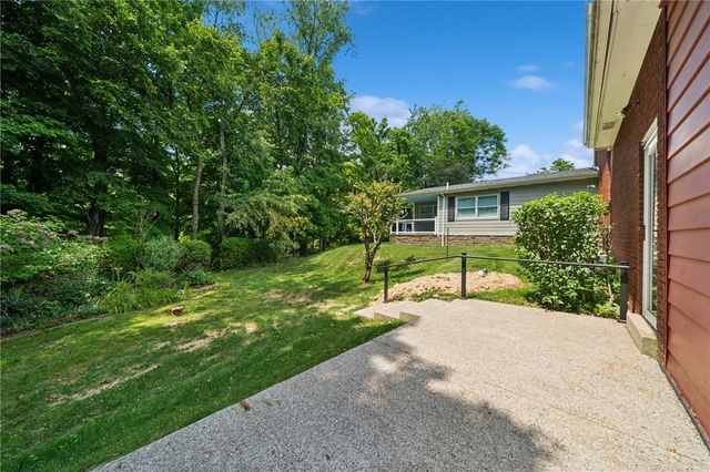 260 CHERRY LANE, North Huntingdon, PA 15642