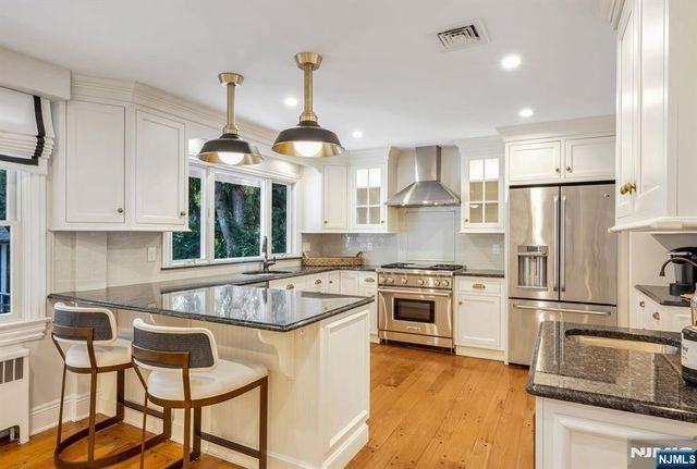 200 Katherine Road, Ridgewood, NJ 07450