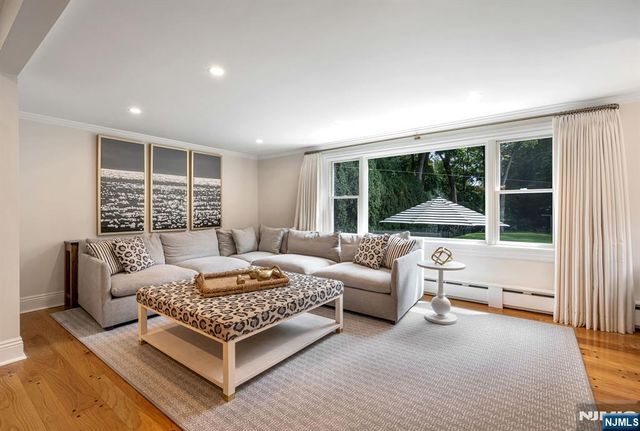 200 Katherine Road, Ridgewood, NJ 07450