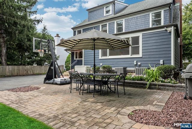 200 Katherine Road, Ridgewood, NJ 07450