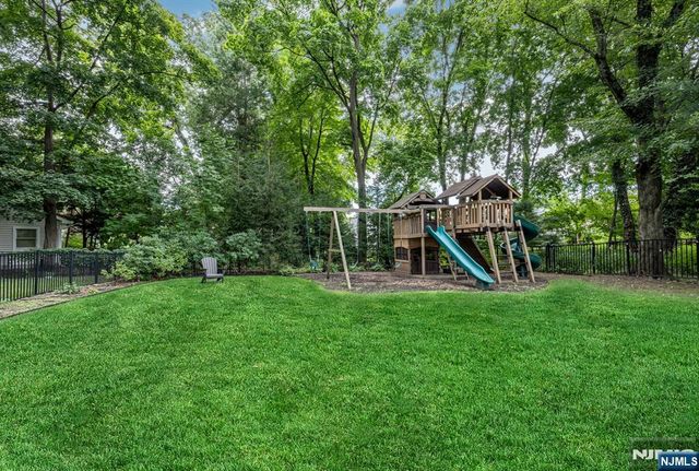 200 Katherine Road, Ridgewood, NJ 07450