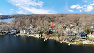 1210 Edgewater Beach Road, Valparaiso, IN 46383