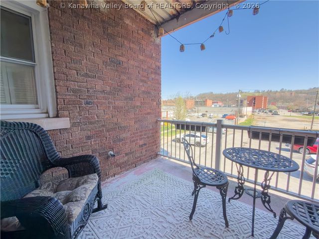 1313 Lee Street E 221, Charleston, WV 25301