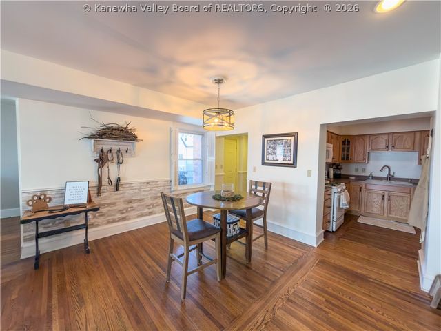 1313 Lee Street E 221, Charleston, WV 25301