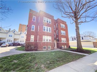 1313 Lee Street E 221, Charleston, WV 25301