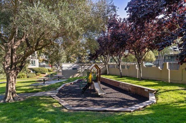 835 N Humboldt Street 203, San Mateo, CA 94401