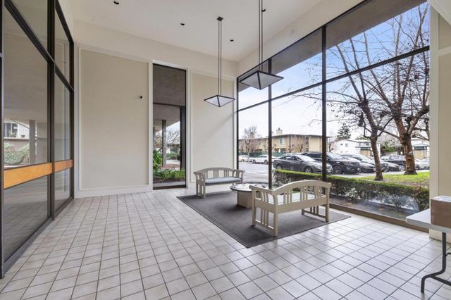 835 N Humboldt Street 203, San Mateo, CA 94401