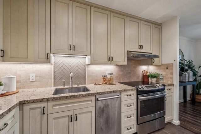 835 N Humboldt Street 203, San Mateo, CA 94401