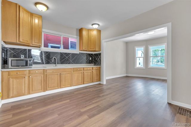 4050 Lillibridge Street, Detroit, MI 48214
