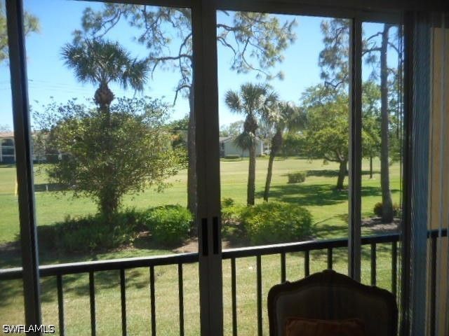 1086 Forest Lakes DR 9203, Naples, FL 34105
