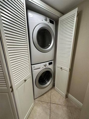 1641 SOUTHWOOD STREET 1641, Sarasota, FL 34231