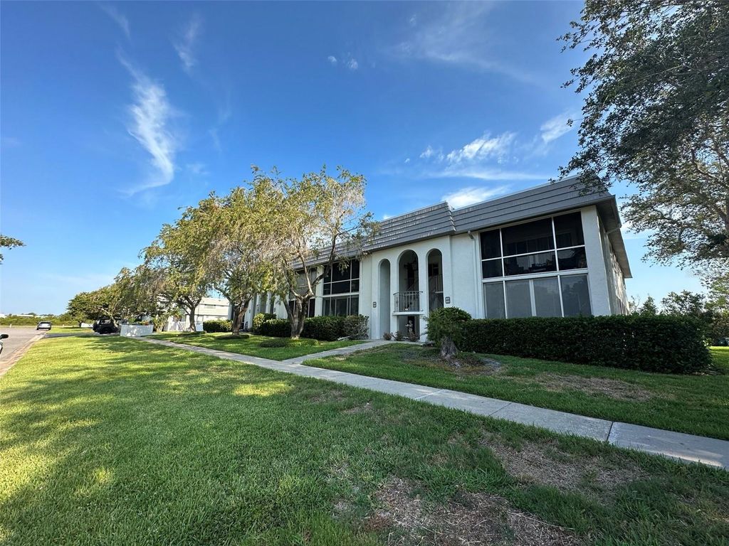 1641 SOUTHWOOD STREET 1641, Sarasota, FL 34231