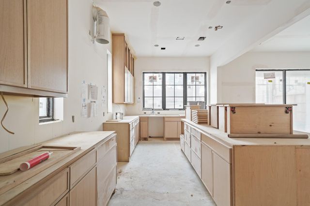 1642 Norfolk Street, Houston, TX 77006