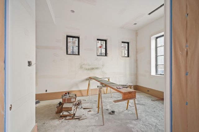 1642 Norfolk Street, Houston, TX 77006