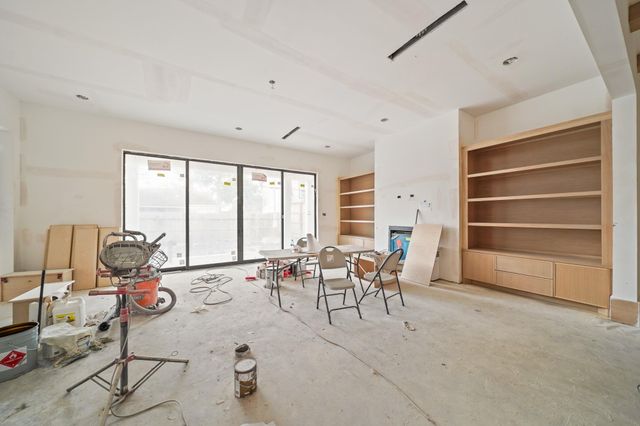 1642 Norfolk Street, Houston, TX 77006