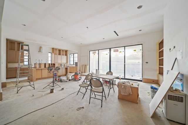 1642 Norfolk Street, Houston, TX 77006