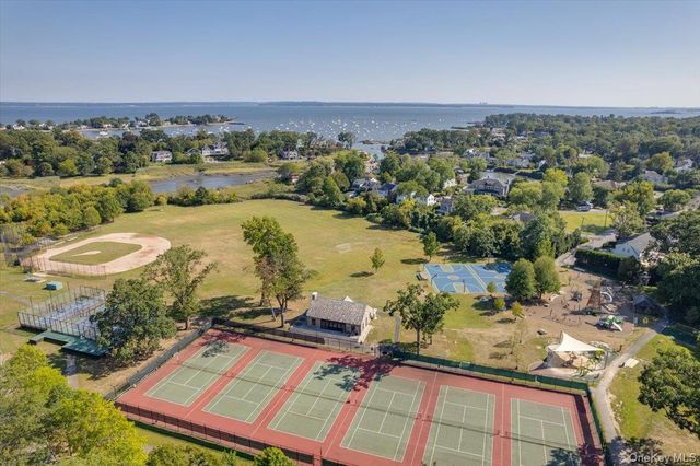 21 Old Colony Drive, Larchmont, NY 10538