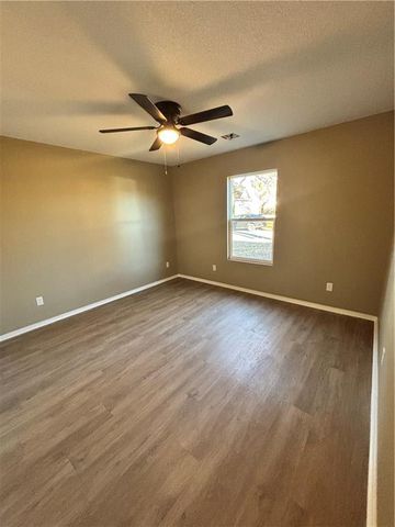 109 W Jefferson Street, Pittsburg, KS 66762