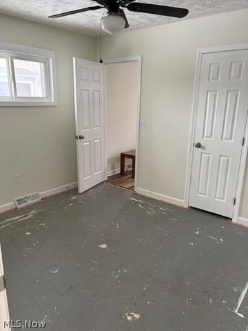 275 Lynne Drive, Sheffield Lake, OH 44054